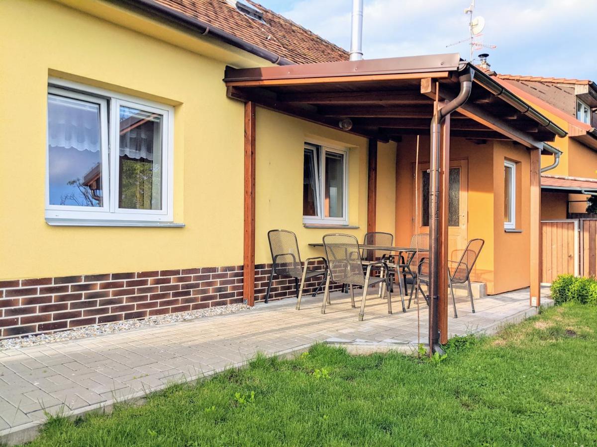 Ubytovani Ve Vinarstvi Medek | Medek House & Winery 우헤르스케 흐라디슈테 외부 사진